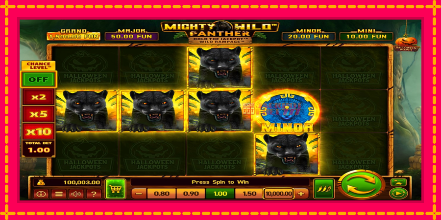 Mighty Wild: Panther Grand Gold Edition Halloween Jackpots автомат со уникатна механика, слика 2